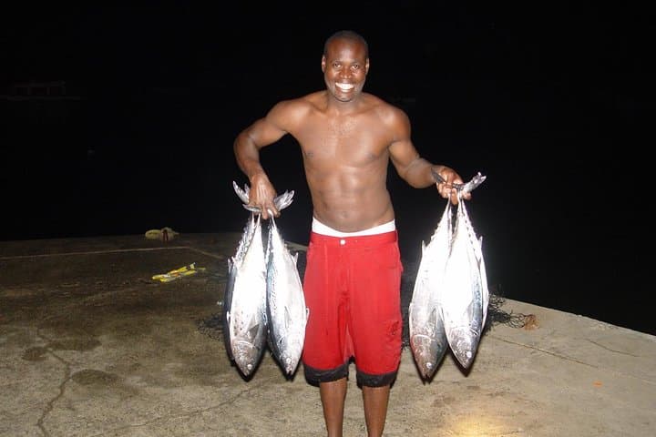 Bottom Wreck Fishing Tour in Tobago: Reel in Red Snapper and Grouper on a Caribbean Shipwreck photo 5