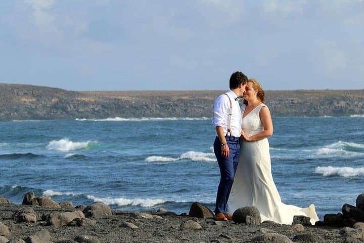 Private Photo Session in Lanzarote with a Local Photographer