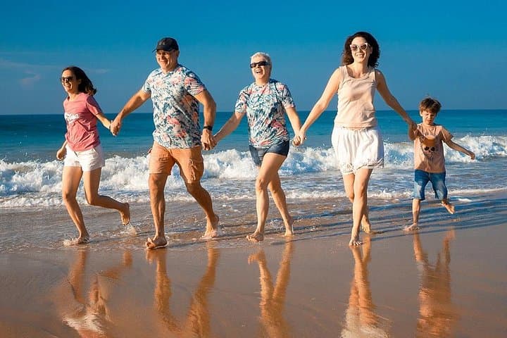 Private Photo Session in Hikkaduwa: Beach Photographers for Couples & Families photo 4