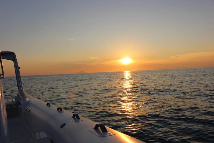 Sunset Snorkel and Aperitif at the Blue Grotto — Tropea Boat Experience photo 2