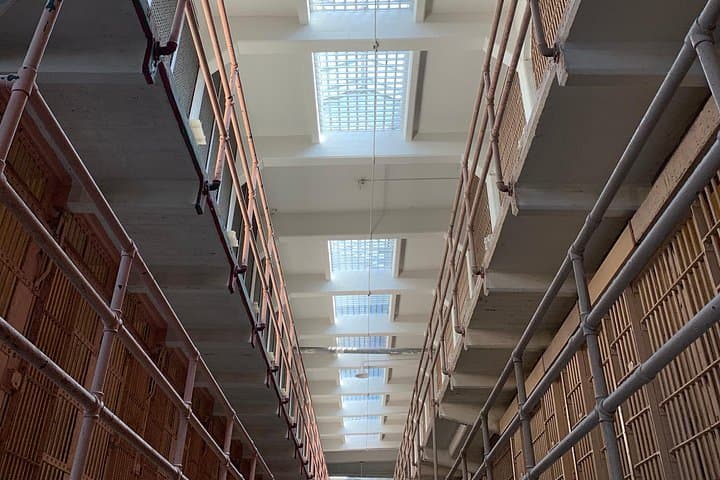 Alcatraz Night Tour and San Francisco Bay Cruise: Sunset Prison Stories & Skyline Views photo 4