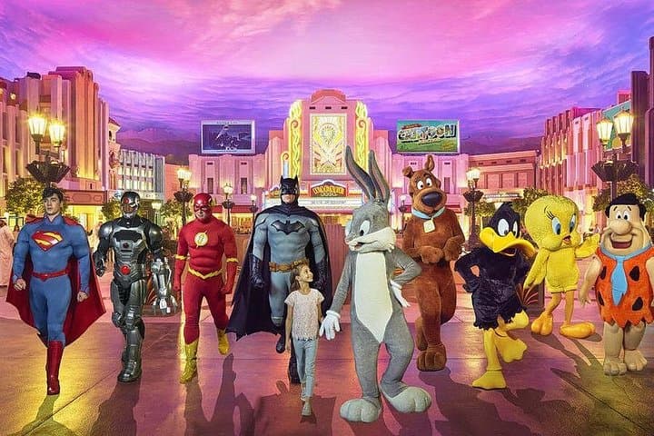 Abu Dhabi Day Tour: Sheikh Zayed Mosque, Corniche & Warner Bros. World from Dubai photo 5