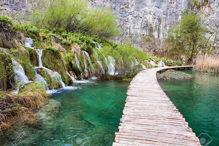 Full-Day Private Transfer from Split to Zagreb with Guided Plitvice Lakes Tour photo 4