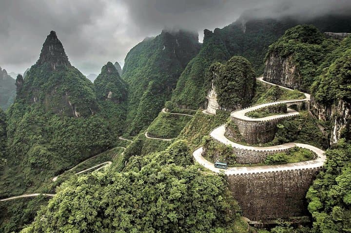2-Day Best of Zhangjiajie: Avatar Mountains & Tianmen Mountain Tour