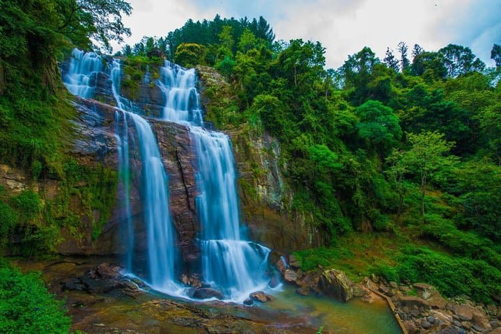 4-Day Sri Lanka Highlights: Kandy, Nuwara Eliya, Sigiriya, Dambulla & Polonnaruwa Tour