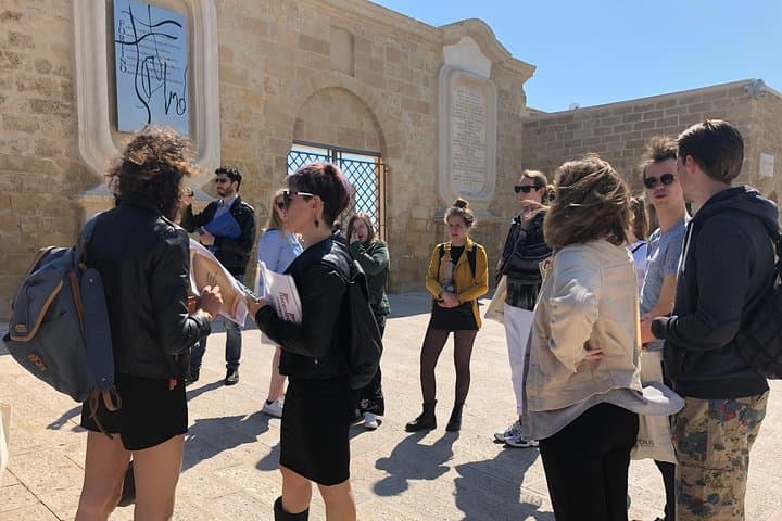 Bari Treasure Hunt: Interactive Walking Tour of Bari Vecchia photo 4