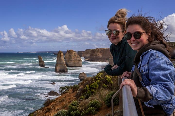 Great Ocean Road Day Tour from Melbourne: Twelve Apostles, Koalas & Coastal Walks