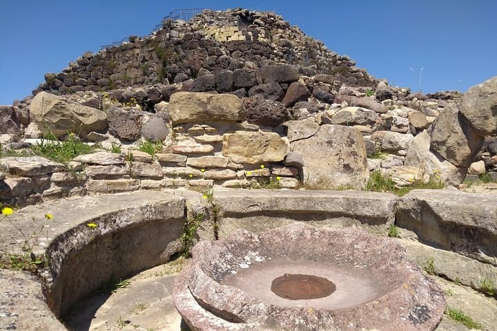 Exploring Su Nuraxi di Barumini: Private Guided Tour from Cagliari