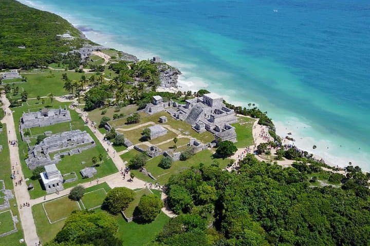 VIP Tulum Private Tour: Private Ruins, Cenotes & Coastal Flavors