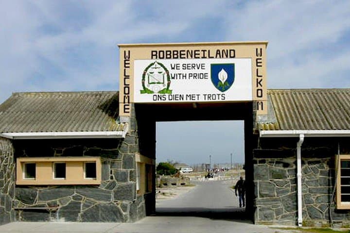 Cape Town Cape Peninsula Day Tour — Table Mountain, Boulders Penguins & Cape of Good Hope photo 2