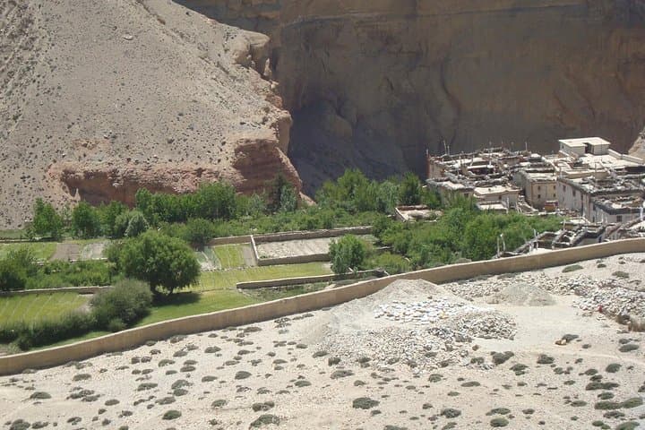 Upper Mustang Trek: Remote High-Altitude Route to Lo Manthang photo 4