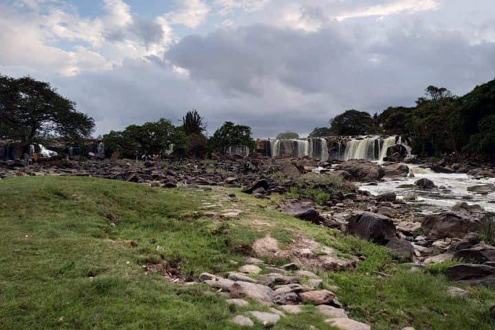Fourteen Falls Day Trip from Nairobi: Boat Ride, Hike, and River Views photo 4