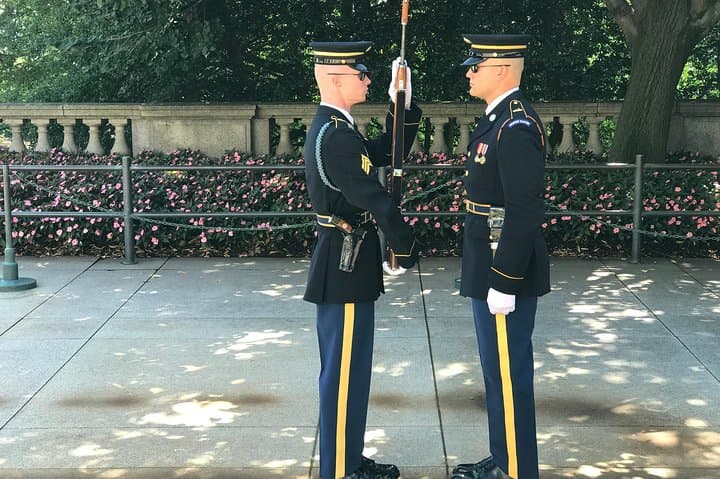 Private US Army & Pentagon Tour: Arlington Cemetery, Fort Myer, and Pentagon by Luxury Car photo 2