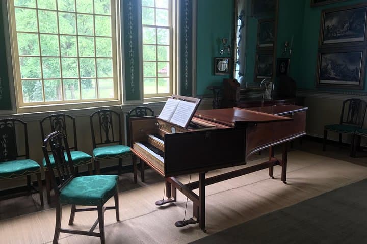 Private Mount Vernon Tour with Veteran Historian: Mansion, Grounds & Private SUV photo 3