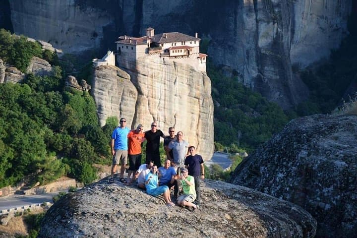 Hiking Meteora: Kastraki to Great Meteoron & Ypapantis Trail