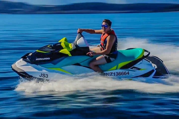 Jet Ski Lake Wanaka: 1-Hour Alpine Bay Adventure photo 6