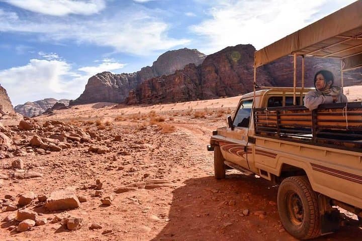 Wadi Rum Full-Day Jeep Tour: Lawrence's Spring, Sand Dunes & Burdah Sunset photo 5