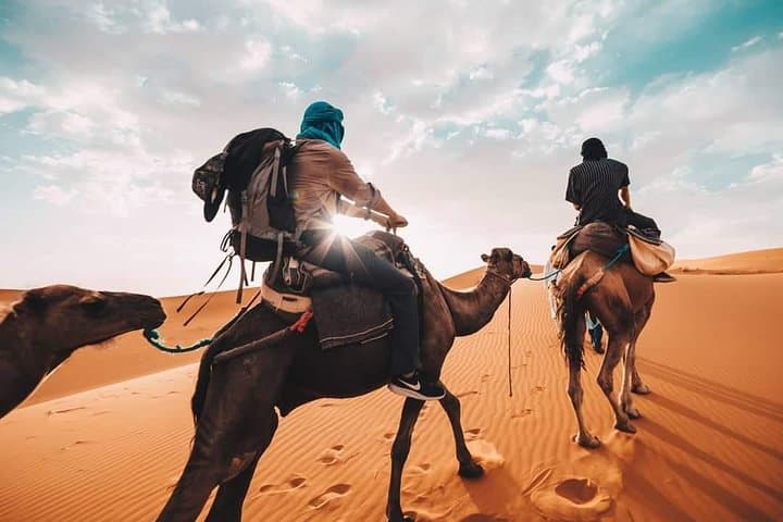 Overnight in Erg Chebbi: Camel Trekking, Bedouin Camps & Saharan Dunes