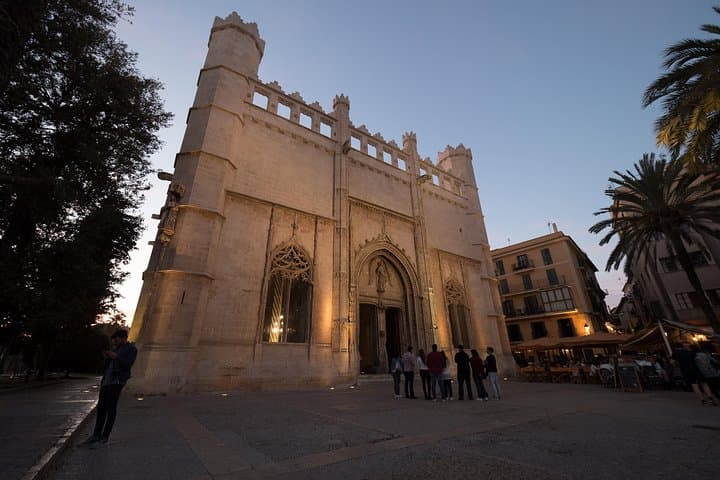 Explore Palma de Mallorca: Private Old Town Walking Tour with Local Guides photo 2