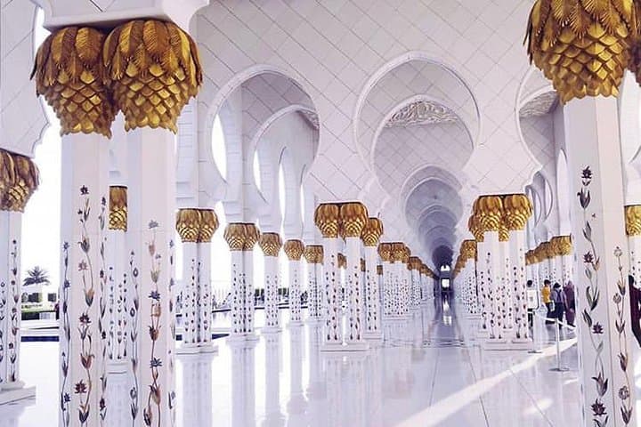Abu Dhabi in a Day: Sheikh Zayed Mosque, Ferrari World & Yas Waterworld Guide photo 2