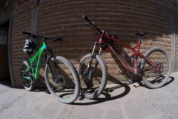 Mountain Biking La Primavera: Downhill Trails & City Views from Guadalajara photo 5