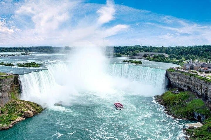 Toronto, Niagara Falls and 1000 Islands: 3-Day Montreal Roundtrip Tour photo 3