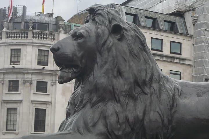 Kid-Friendly Harry Potter Walking Tour in London — Piccadilly to Platform 9¾ photo 3