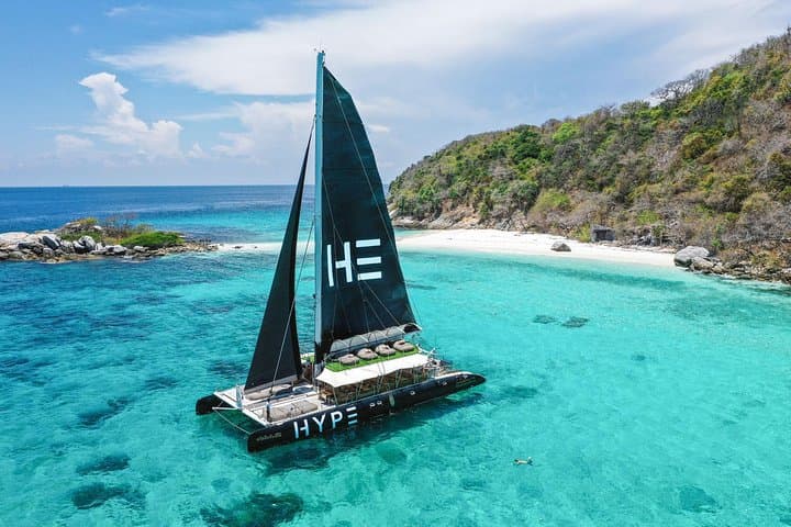Hype Boat Club Phuket: Luxury Catamaran Day Cruise to Coral Island & Racha Yai