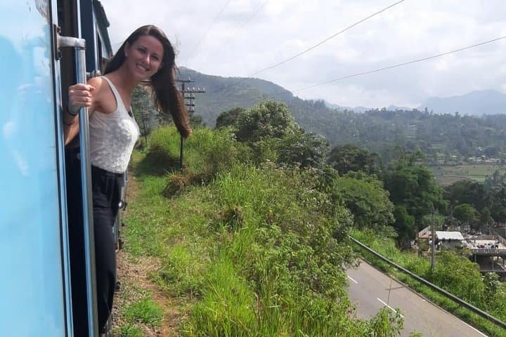 Nuwara Eliya to Ella: Ambewela Scenic Train Tickets and Hill-Country Views photo 4