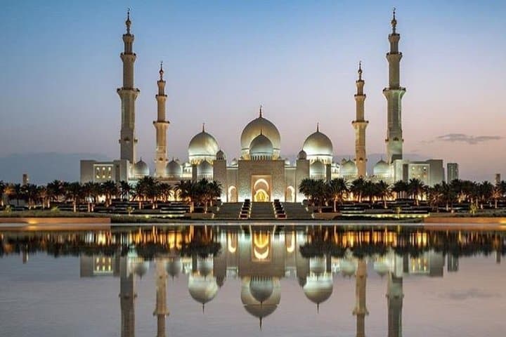 Abu Dhabi One-Day Combo: Sheikh Zayed Grand Mosque + Yas Island Theme Parks photo 4