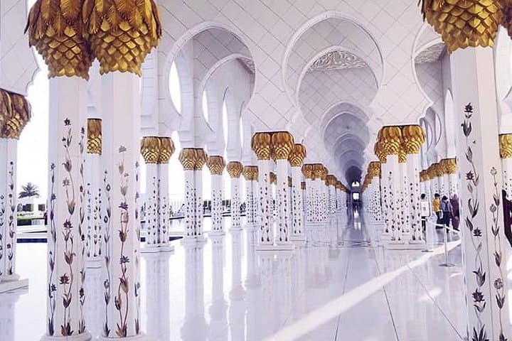 Abu Dhabi One-Day Combo: Sheikh Zayed Grand Mosque + Yas Island Theme Parks photo 5