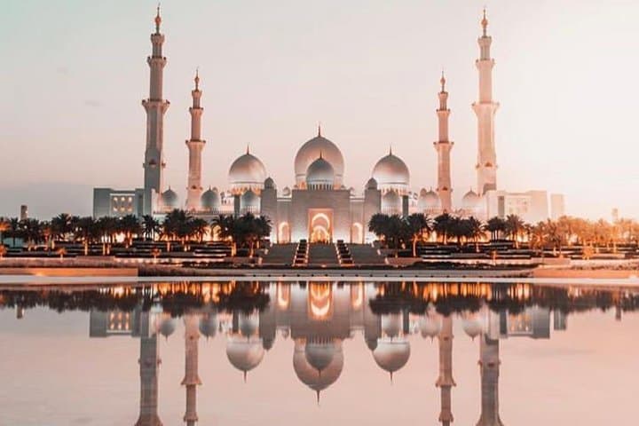 Abu Dhabi One-Day Combo: Sheikh Zayed Grand Mosque + Yas Island Theme Parks photo 6