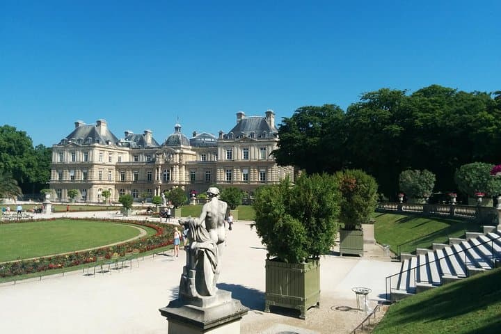 Explore Paris' Luxembourg Gardens: Guided Small-Group Walking Tour photo 6
