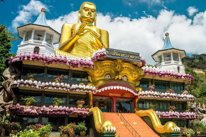 Climb Sigiriya Lion Rock & Dambulla Cave Temple: Day Tour from Colombo photo 5