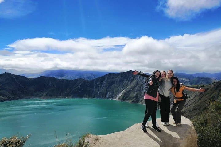 Full-Day Quilotoa Crater Lake Tour from Quito — Hike the Turquoise Caldera & Tigua Crafts