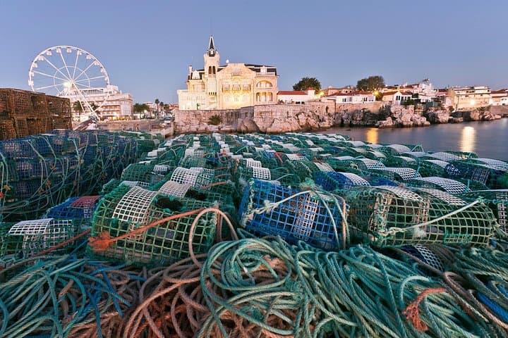Cascais Glamour and Decay Private Coastal Tour — History, Architecture & Seaside Sights photo 2