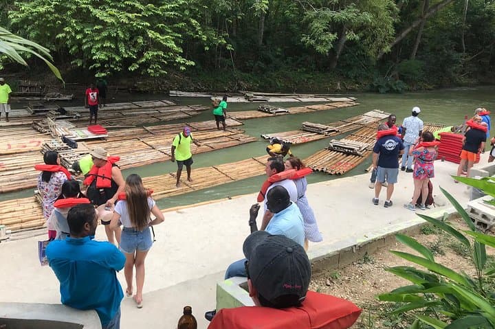 Martha Brae River Bamboo Rafting: Montego Bay Scenic River Float photo 4
