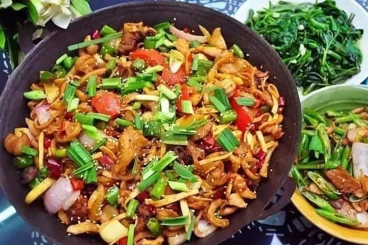 Zhangjiajie 2-Day Foodie & Avatar Sightseeing Tour: Tianmen, Yuanjiajie & Local Cuisine photo 2