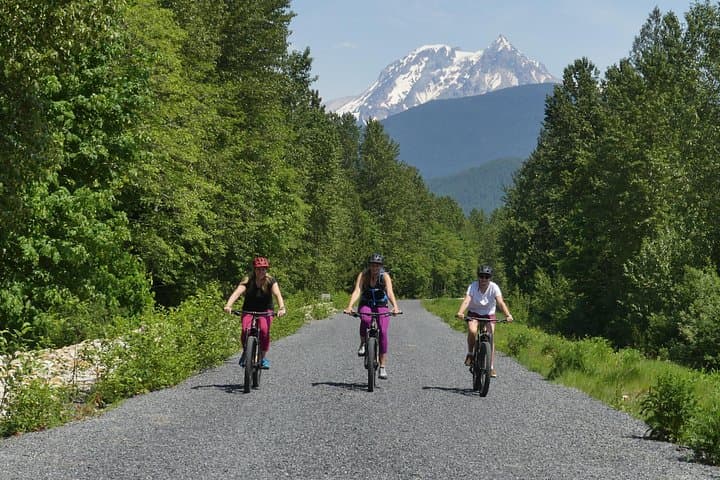 Squamish Discovery Eco-Tour: Electric Bike Ride from River to Fjord