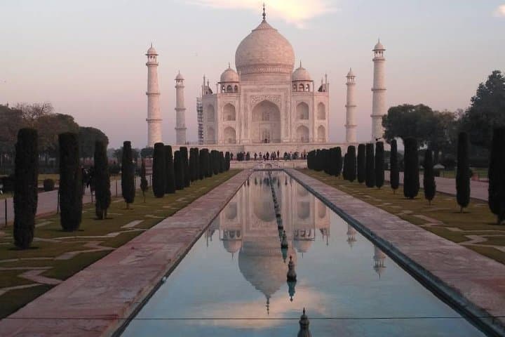 Same-Day Agra Tour: Taj Mahal, Agra Fort & Fatehpur Sikri from Delhi by Car photo 2