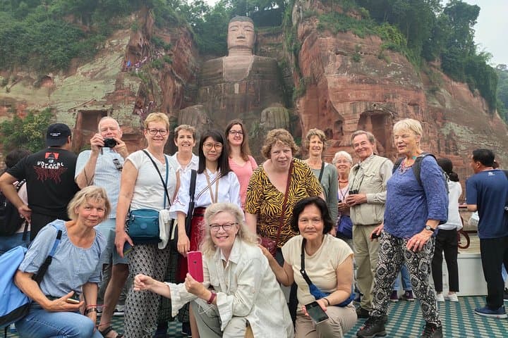 Leshan Giant Buddha Day Tour from Chengdu — Private Temple Walk & River Views photo 4
