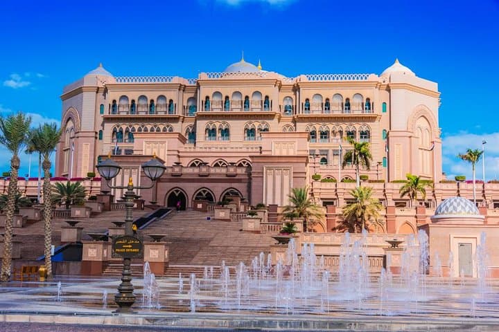 Full-Day Abu Dhabi Essentials: Sheikh Zayed, Louvre & Corniche Tour photo 4