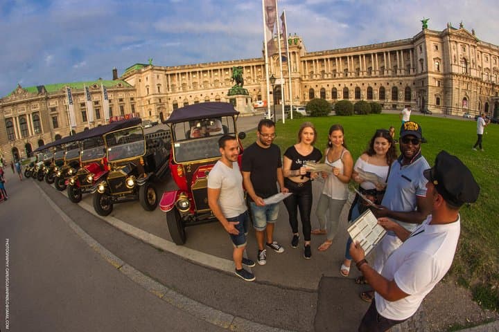 Vienna Night Cabrio Tour: Private Guided Ride with Wine or Prosecco photo 2