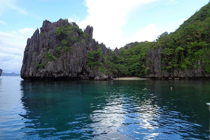 Puerto Princesa to El Nido: 7-Day Island-Hopping & Underground River Adventure