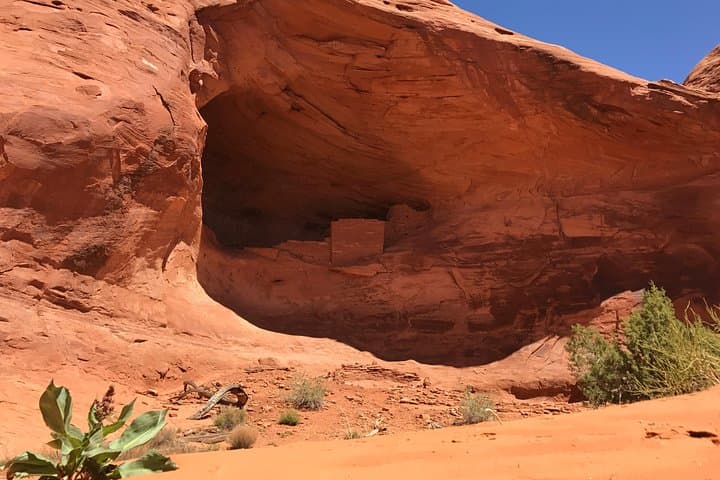 Mystery Valley Navajo Guided Tour — 3.5–4 Hour Monument Valley Experience