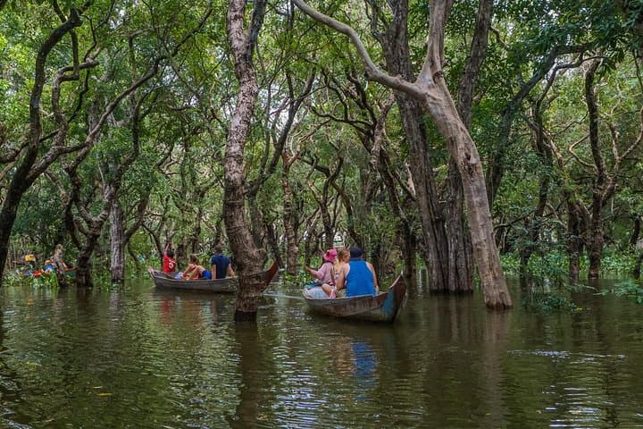Kampong Phluk Floating Village Boat Tour from Siem Reap photo 2