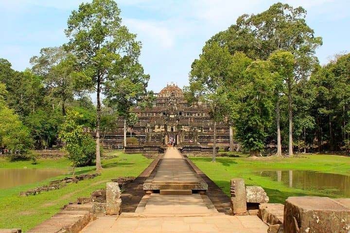 4-Day Private Angkor Exploration: Sunrise at Angkor Wat, Ta Prohm & Tonlé Sap photo 6