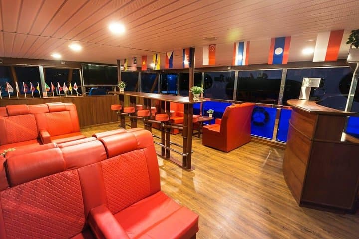 Phuket to Phi Phi Island Ferry — Minibus Pickup & One-Way Transfer photo 5