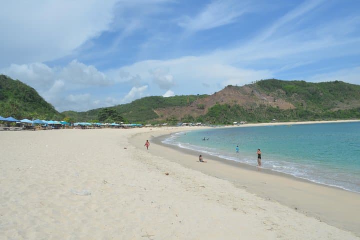 Lombok 3-Day Gili Trawangan Island Tour: Snorkel, Waterfalls & Sasak Villages photo 4