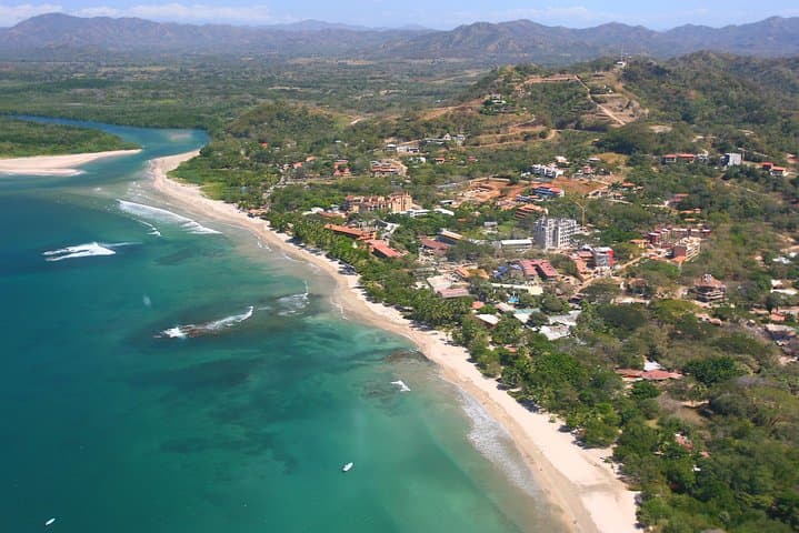 Private Shuttle Between Tamarindo and Liberia Airport — Reliable 24/7 Transfers